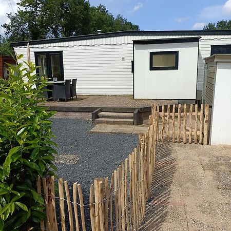 Vakantiehuisje Veluwe Bij Bos, Alleen Voor Recreatie Putten Luaran gambar